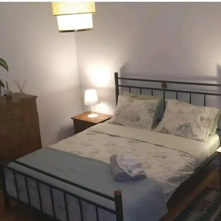 Comfortable Layover From 12 Mins Airport